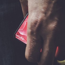 Essential Phone : le premier smartphone du créateur d'Android sera présenté demain Essential Phone : Andy Rubin, le co-créateur d'Android, dévoile son premier smartphone le 30 mai