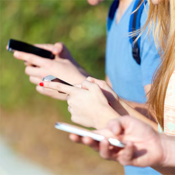 Fin 2025, le pr�pay� relance la croissance du parc mobile fran�ais