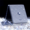 Motorola et Swarovski font scintiller la technologie : &amp;#34;The Brilliant Collection&amp;#34; donne un clat indit au razr 60 et aux moto buds loop