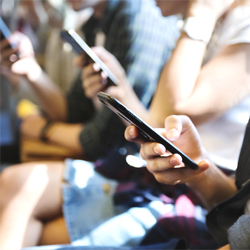 Pratiques trompeuses des vendeurs en téléphonie : l'enquête accablante de l'UFC-Que Choisir Pratiques trompeuses des vendeurs en téléphonie : l'enquête accablante de l'UFC-Que Choisir