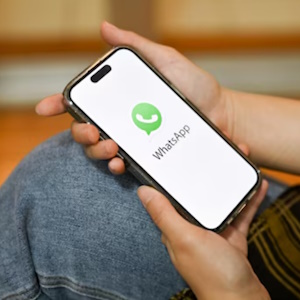 WhatsApp pr�pare une petite r�volution sur iPhone : trois comptes pourront bient�t cohabiter